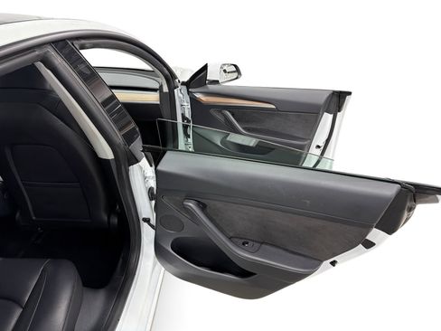 Certified 2023 Tesla Model 3 Standard Range RWD image 12
