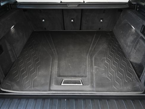 Certified 2025 BMW X5 xDrive40i w/ M Sport Package image 31