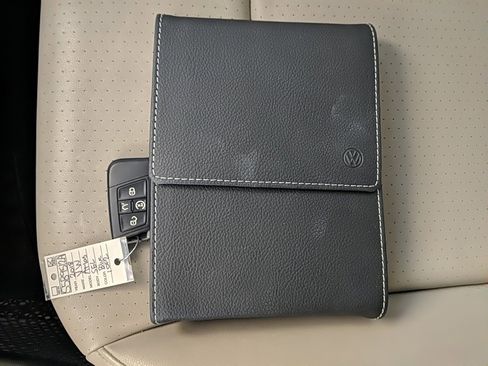 Used 2018 Volkswagen Atlas SEL image 34