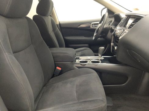 Used 2014 Nissan Pathfinder S FWD image 21