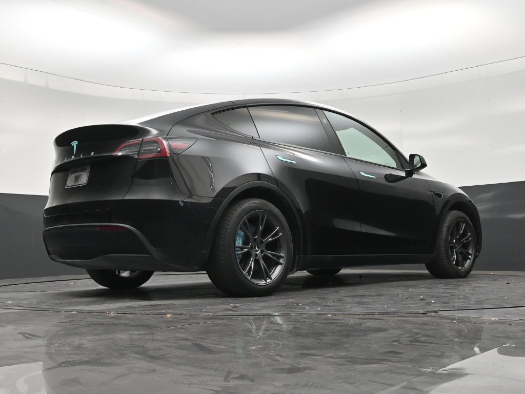 Used 2024 Tesla Model Y Long Range RWD image 23