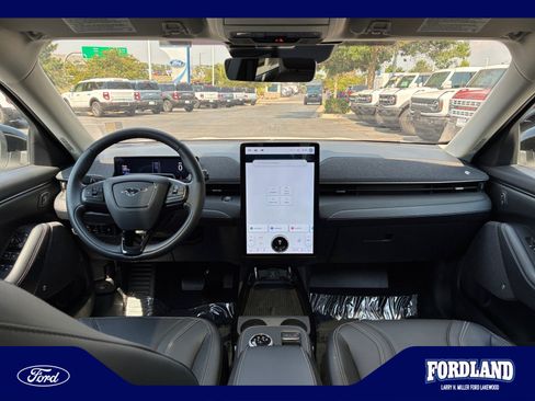 Used 2024 Ford Mustang Mach-E Premium AWD/4WD image 20