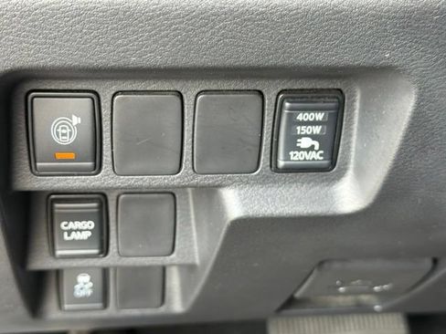 Used 2022 Nissan Frontier SV RWD image 30