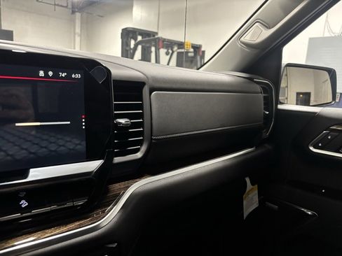 New 2026 GMC Sierra 1500 Elevation image 23