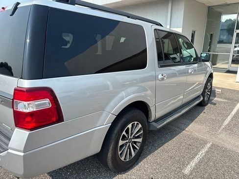 Used 2016 Ford Expedition EL XLT AWD/4WD image 4