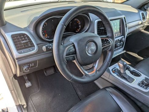Certified 2018 Jeep Grand Cherokee Limited AWD/4WD image 9