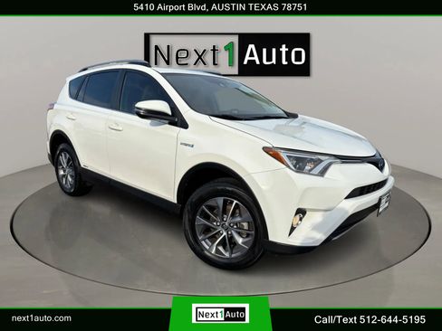 Used 2018 Toyota RAV4 XLE image 1