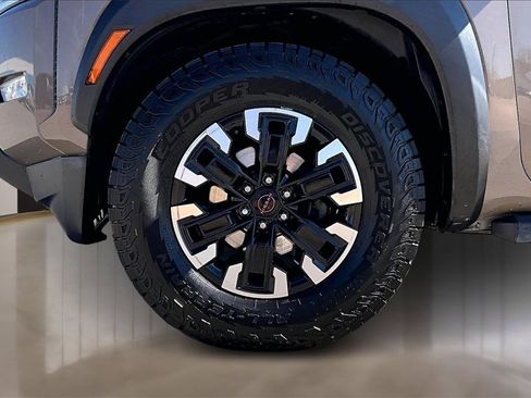 Used 2022 Nissan Frontier Pro-X w/ Technology Package image 8