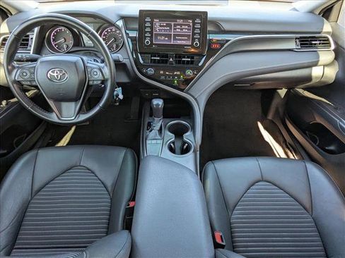 Used 2023 Toyota Camry SE image 18