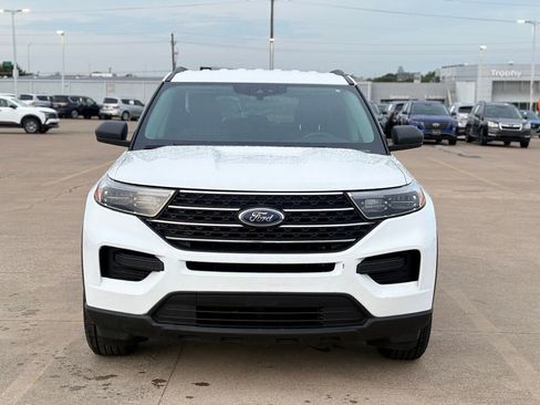 Used 2022 Ford Explorer XLT RWD image 5
