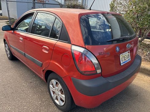 Used 2008 Kia Rio5 LX image 2