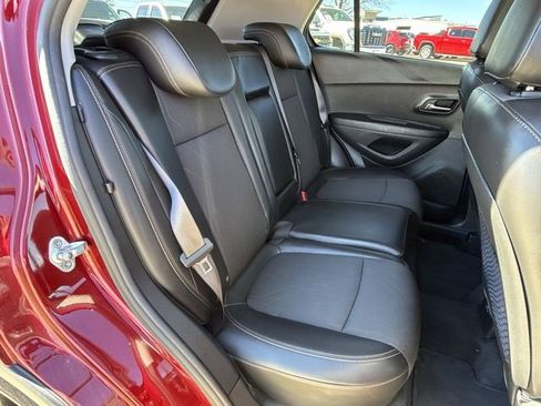 Used 2021 Chevrolet Trax LT w/ Sport Edition image 26