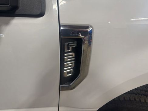 Used 2017 Ford F250 XL w/ Snow Plow Prep Package image 5