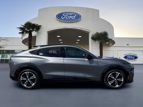 Certified 2023 Ford Mustang Mach-E Premium AWD/4WD image 5