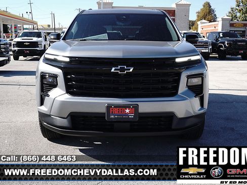 New 2026 Chevrolet Traverse LT w/ Midnight/Sport Edition image 2