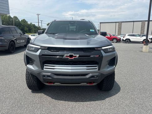 Used 2024 Chevrolet Colorado ZR2 w/ ZR2 Convenience Package III AWD/4WD image 11