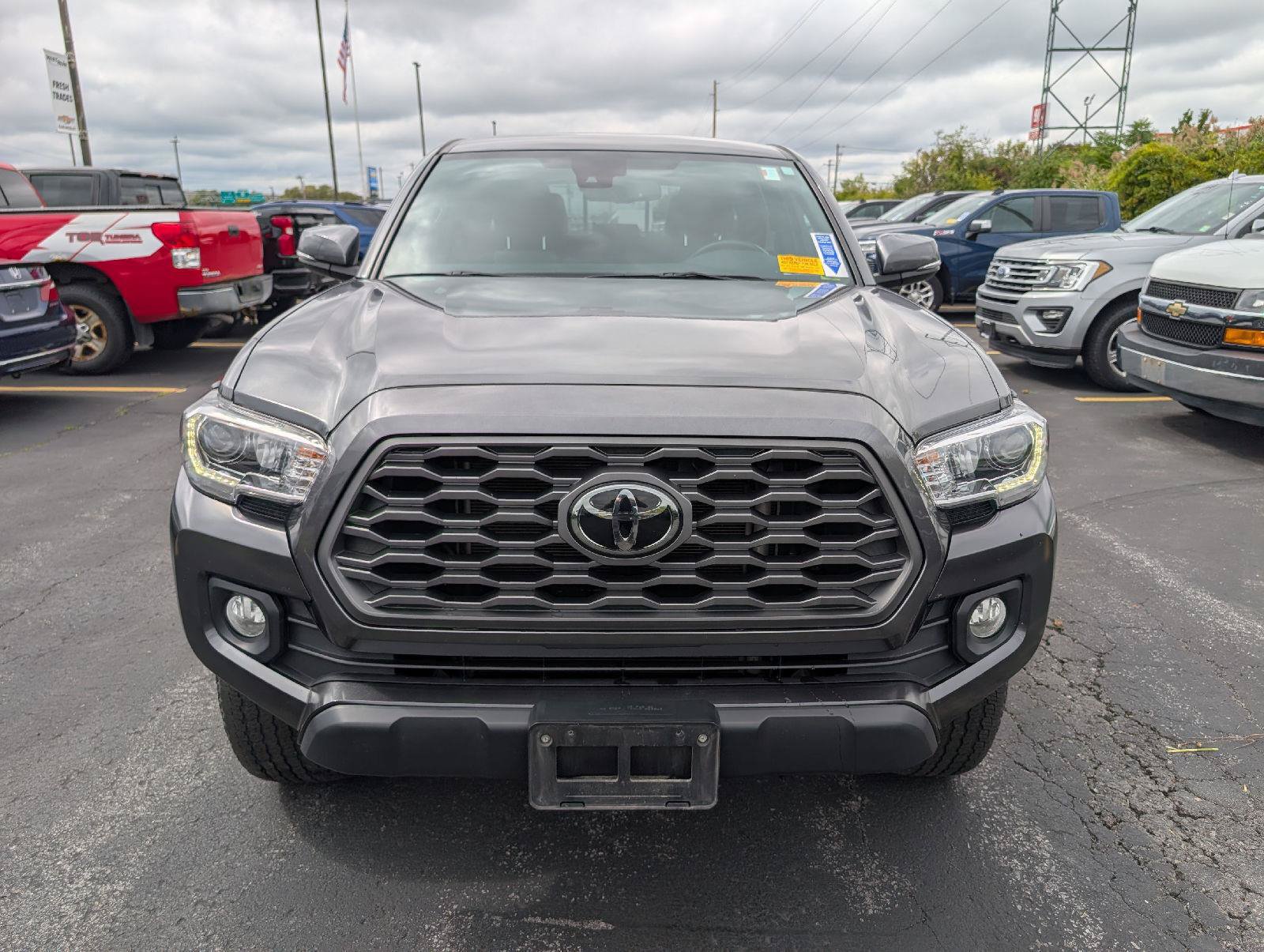 Used 2023 Toyota Tacoma TRD Off-Road AWD/4WD image 2