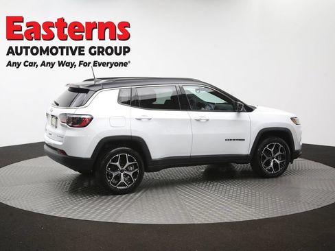 Used 2025 Jeep Compass Limited AWD/4WD image 42