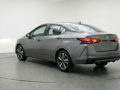 Used 2025 Nissan Versa SV image 6