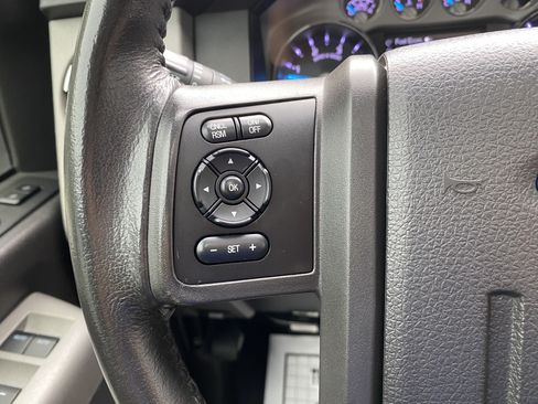 Used 2016 Ford F250 Lariat w/ Lariat Ultimate Package AWD/4WD image 19