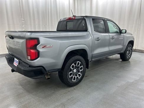 Used 2023 Chevrolet Colorado Z71 w/ Z71 Convenience Package 2 image 6