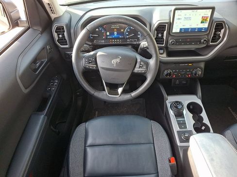 Used 2023 Ford Bronco Sport Outer Banks w/ Tech Package AWD/4WD image 11