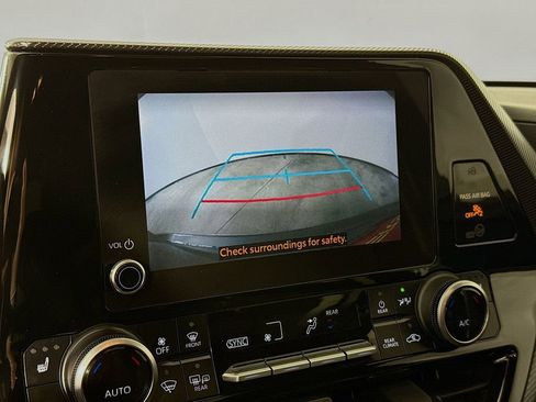 Used 2023 Toyota Highlander XSE AWD/4WD image 15