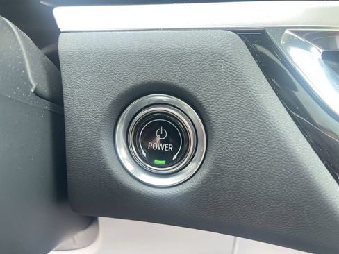 Certified 2025 Cadillac Lyriq Luxury AWD/4WD image 25
