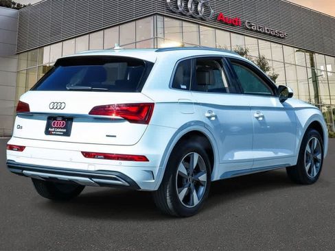 Used 2023 Audi Q5 2.0T Premium Plus w/ Premium Plus Package AWD/4WD image 6