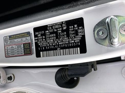 Certified 2023 Kia Sorento S w/ Panoramic Sunroof Package FWD image 5