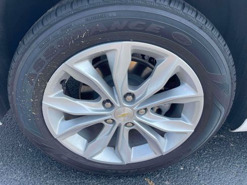 Used 2025 Chevrolet Malibu LT FWD image 10
