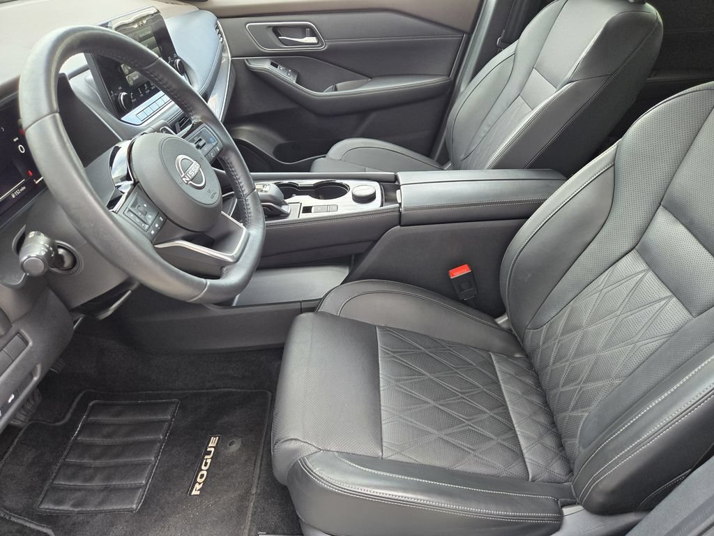 Used 2023 Nissan Rogue Platinum AWD/4WD image 9