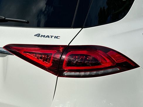 Used 2022 Mercedes-Benz GLE 350 4MATIC image 29