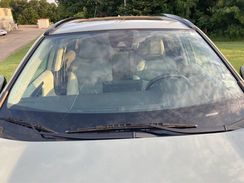 Used 2021 Toyota RAV4 XLE Premium FWD image 13