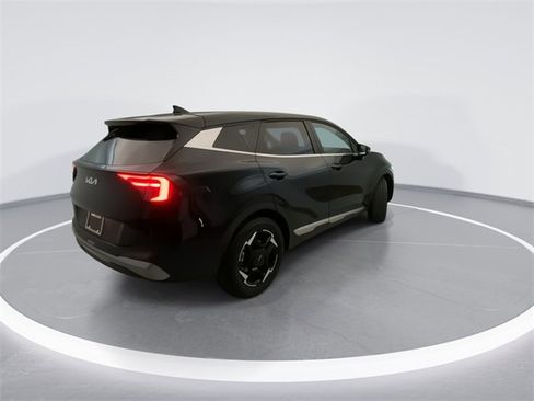 Used 2026 Kia Sportage EX image 4