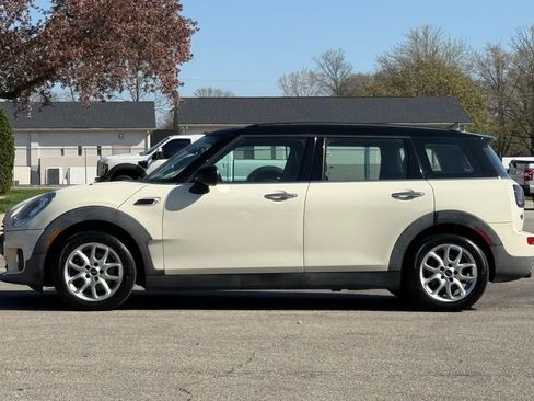 Used 2016 MINI Cooper Clubman FWD image 2