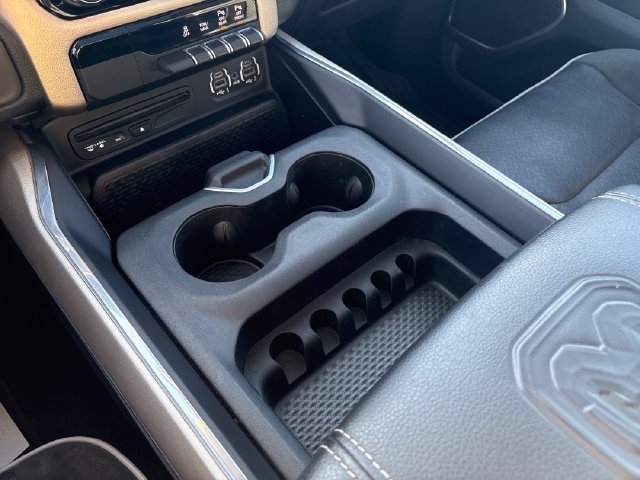 Used 2019 RAM 1500 Laramie AWD/4WD image 20