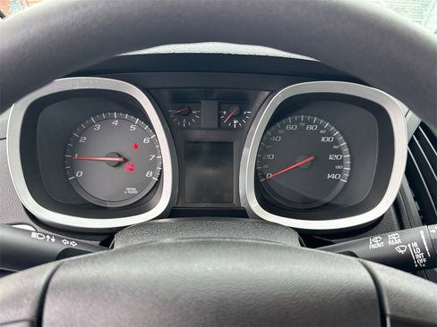 Used 2015 Chevrolet Equinox LS image 26