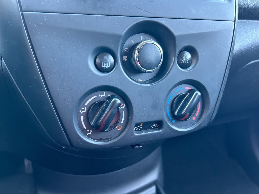 Used 2016 Nissan Versa S Plus FWD image 20