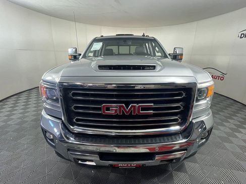 Used 2018 GMC Sierra 2500 SLT w/ Duramax Plus Package image 11