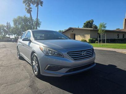 Used 2015 Hyundai Sonata SE w/ Option Group 09