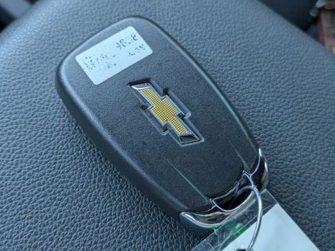 Used 2021 Chevrolet TrailBlazer RS w/ Technology Package image 21