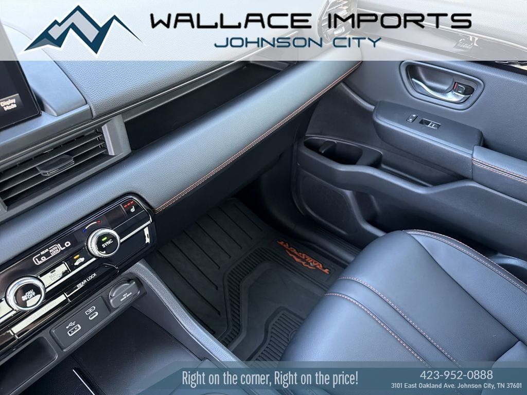 Used 2025 Honda Pilot TrailSport image 21