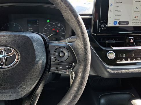 Used 2024 Toyota Corolla LE image 21