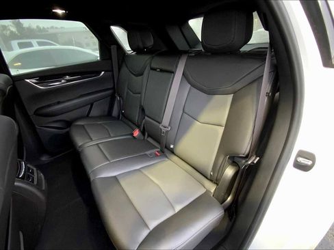 Used 2022 Cadillac XT5 Premium Luxury w/ Technology Package image 40