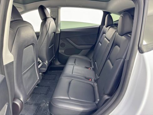 Used 2022 Tesla Model Y Performance image 40