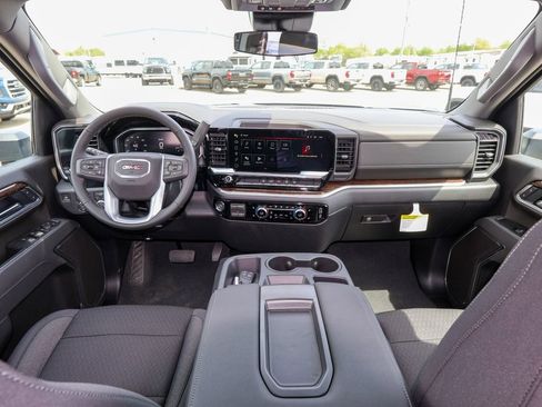New 2026 GMC Sierra 3500 SLE w/ SLE Value Package image 12