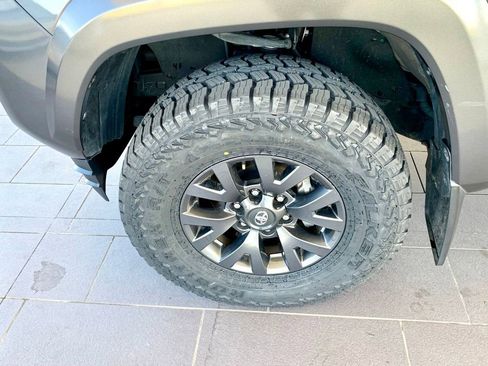 Used 2023 Toyota Tacoma SR5 RWD image 11