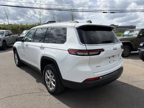 Used 2023 Jeep Grand Cherokee L Limited image 9