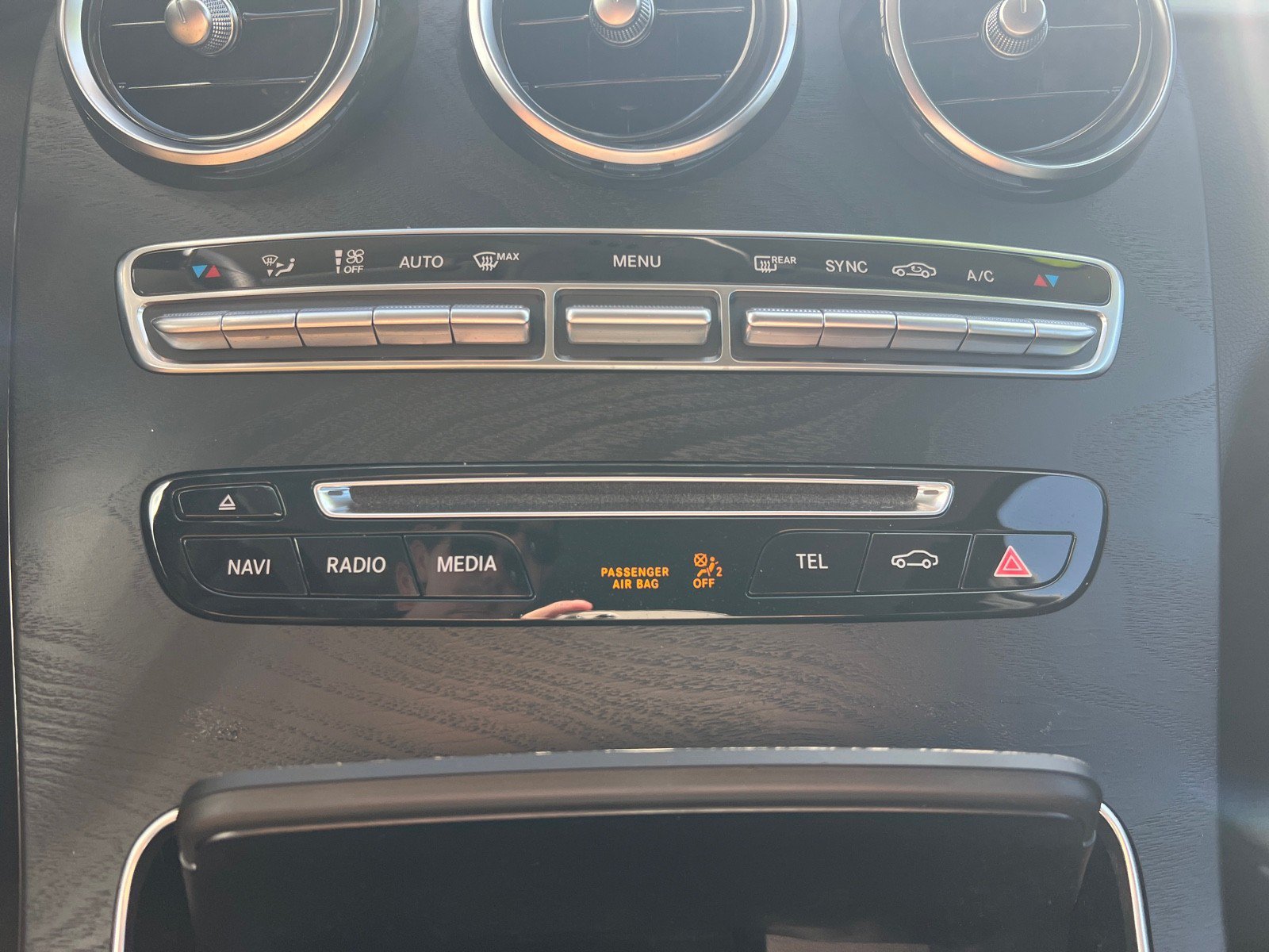 Used 2019 Mercedes-Benz GLC 300 4MATIC image 30